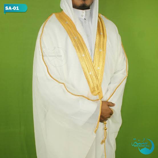 আবায়া((Arabic Bisht)